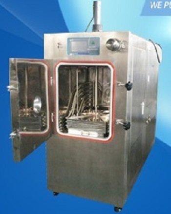 What type of lyophilizer is suitable for flower freeze drying?